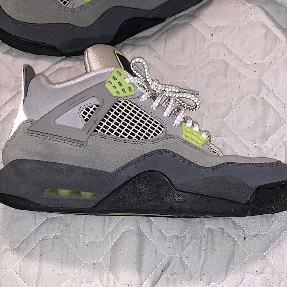 Jordan Retro 4’s Sneakers